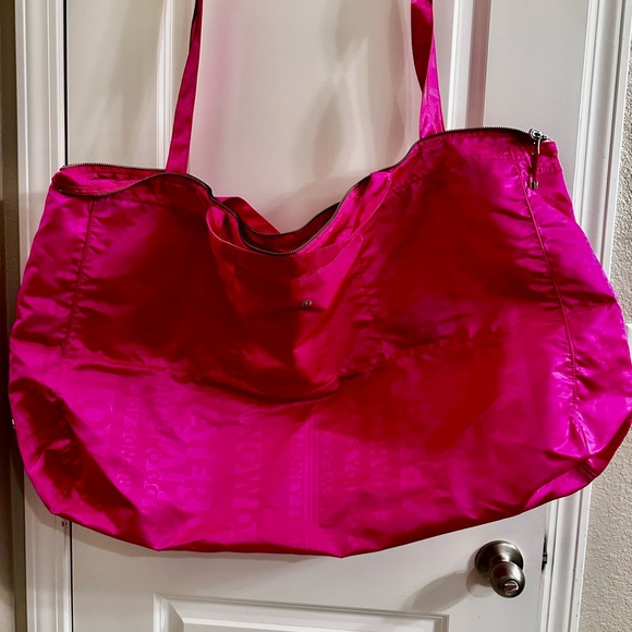 Super Rare Lululemon PinkYoga/Duffle Bag Combo Pristine Condition - Picture 4 of 13